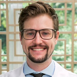 Dr. Vinicius Matheus Szydloski<br>CRORS 23715 Image