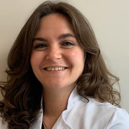 Dra. Manoela Seadi Pereira<br>CRORS 21049 Image